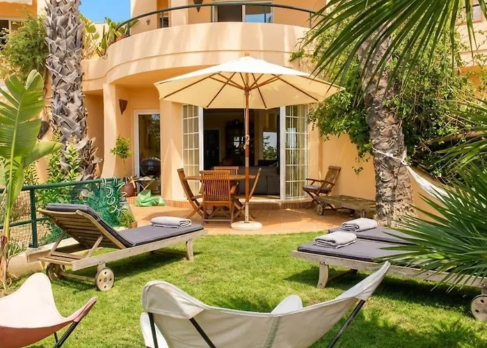 Corfu In With Incredible View And Spectacular Pool Tennis View Calm Area Beaches At 30 Minutes Walk Bus At 200 Meters * Sitges