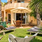 Corfu In With Incredible View And Spectacular Pool Tennis View Calm Area Beaches At 30 Minutes Walk Bus At 200 Meters * 시체스