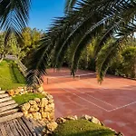 펜션 Corfu In With Incredible View And Spectacular Pool Tennis View Calm Area Beaches At 30 Minutes Walk Bus At 200 Meters