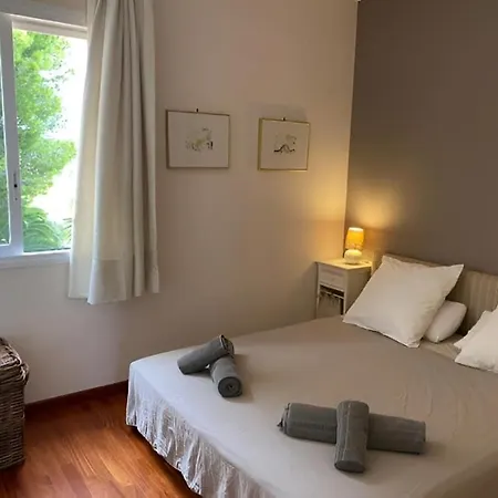 Сasa de vacaciones Corfu In With Incredible View And Spectacular Pool Tennis View Calm Area Beaches At 30 Minutes Walk Bus At 200 Meters Sitges