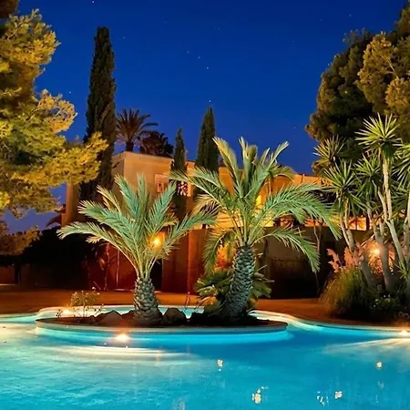 Nyaraló Corfu In With Incredible View And Spectacular Pool Tennis View Calm Area Beaches At 30 Minutes Walk Bus At 200 Meters *