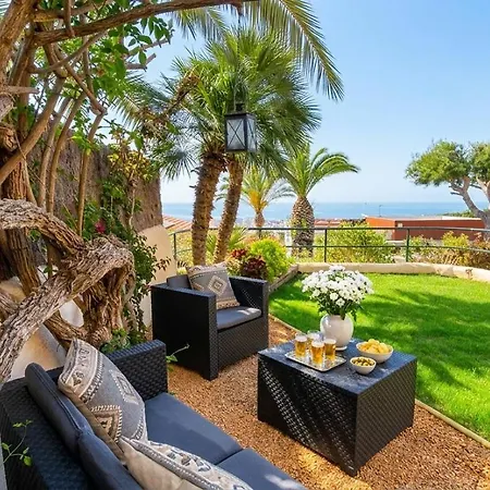Ferienhaus Corfu In With Incredible View And Spectacular Pool Tennis View Calm Area Beaches At 30 Minutes Walk Bus At 200 Meters Sitges