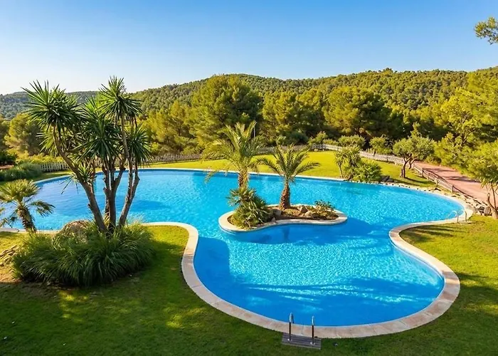 Nyaraló Corfu In With Incredible View And Spectacular Pool Tennis View Calm Area Beaches At 30 Minutes Walk Bus At 200 Meters Sitges