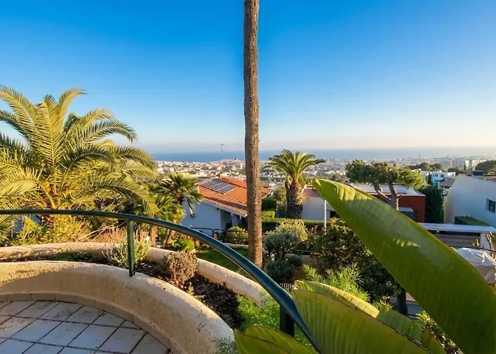 Corfu In With Incredible View And Spectacular Pool Tennis View Calm Area Beaches At 30 Minutes Walk Bus At 200 Meters *