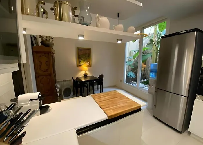 Corfu In With Incredible View And Spectacular Pool Tennis View Calm Area Beaches At 30 Minutes Walk Bus At 200 Meters Sitges