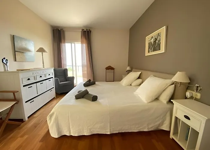 Corfu In With Incredible View And Spectacular Pool Tennis View Calm Area Beaches At 30 Minutes Walk Bus At 200 Meters Sitges