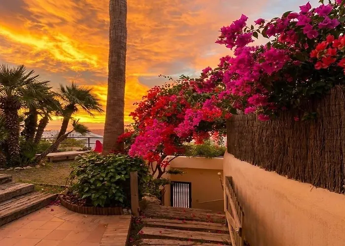 Ferienhaus Corfu In With Incredible View And Spectacular Pool Tennis View Calm Area Beaches At 30 Minutes Walk Bus At 200 Meters *